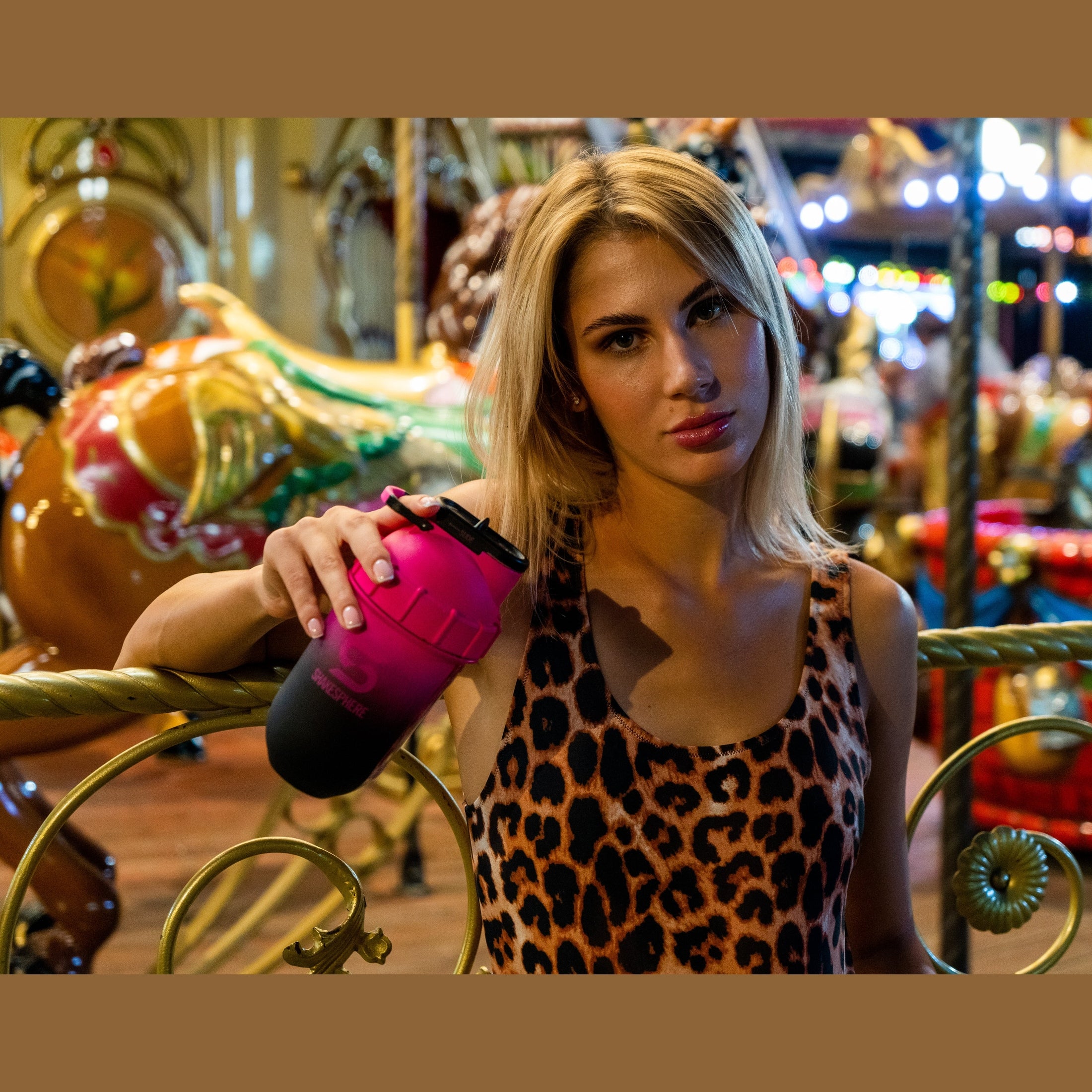 ShakeSphere Tumbler View Shaker Ombre Pink Limited Edition