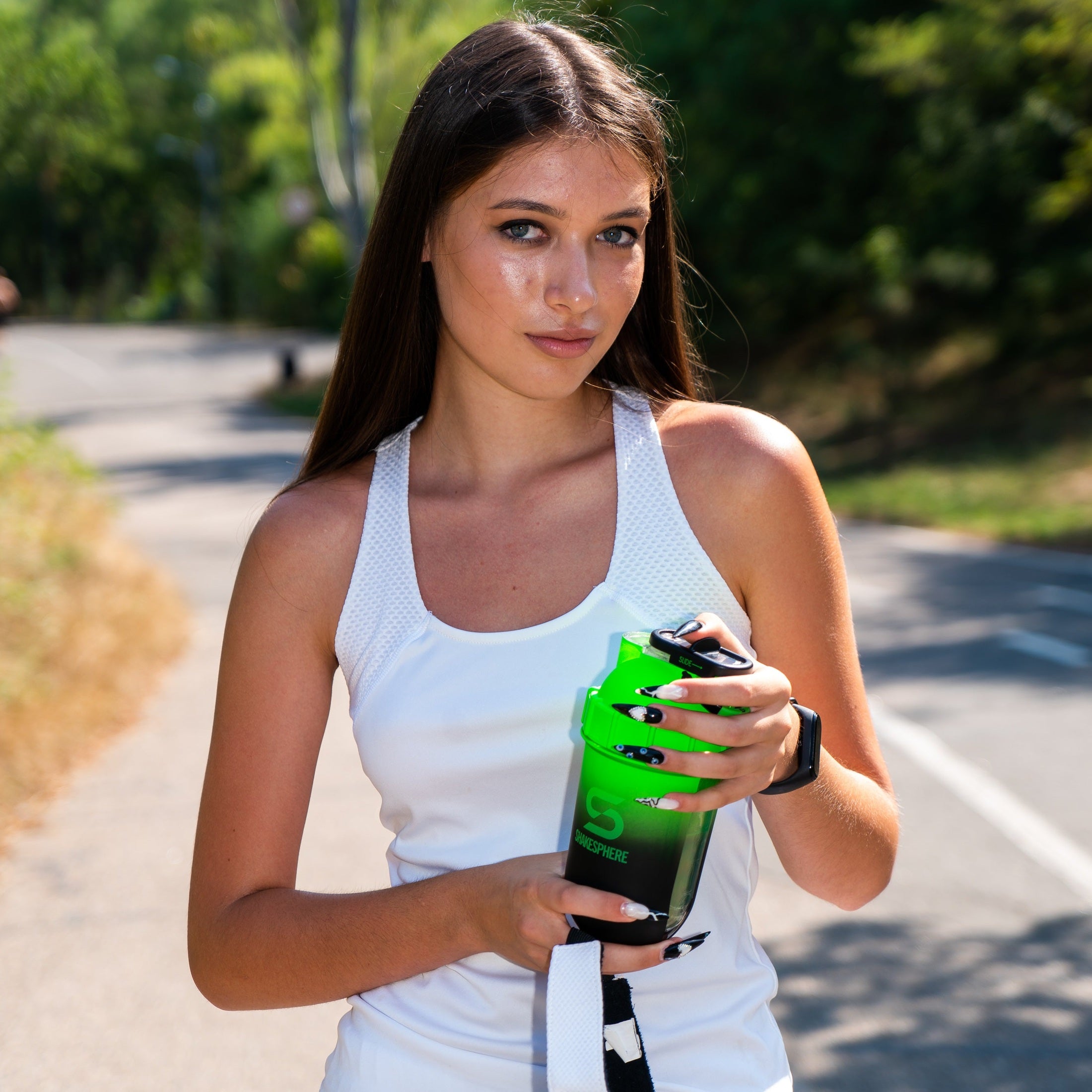 ShakeSphere Tumbler View Shaker Ombre Green Limited Edition